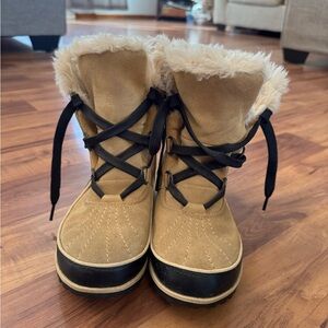 Sorel Tan and Black Winter Boots